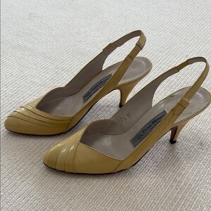 Evan Picone Yellow Slingback Heels